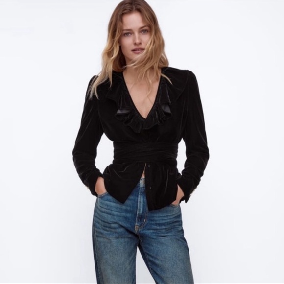 Zara velvet blazer with ruffles Outlet